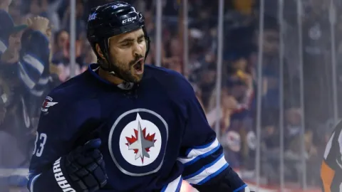 Dustin Byfuglien