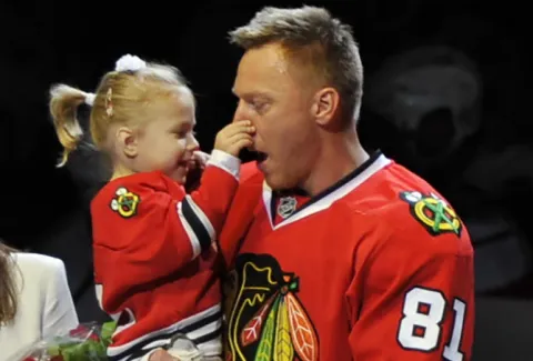 Marián Hossa s dcérkou