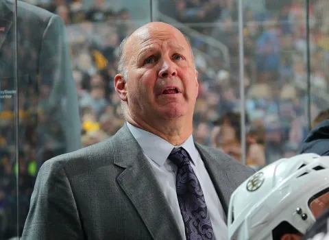 Claude Julien na horúcej stoličke