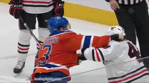 Nugent-Hopkins vs Hinostroza