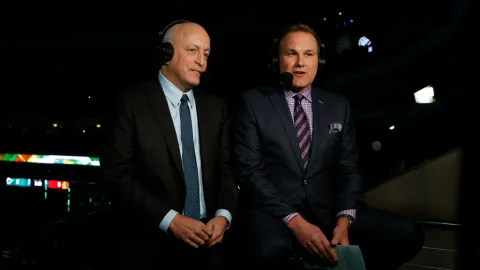 Dave Strader sa vrátil počas svojho boja s rakovinou