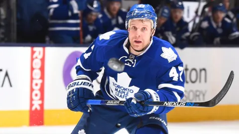 Leo Komarov