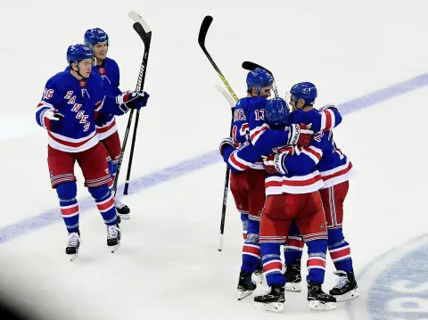 Rangers vyhrali 4 zápasy po sebe. Radi by snívali o playoff