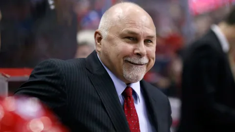 Barry Trotz sa vrátil do Washingtonu, vyslúžil si standing ovation +VIDEO