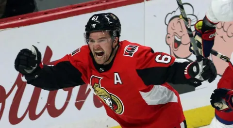 Mark Stone, Wayne Simmonds, Mikael Granlund. Všetky prestupy posledného dňa