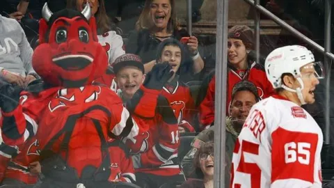 maskot New Jersey Devils