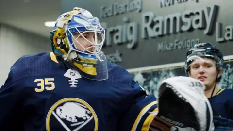 Linus Ullmark