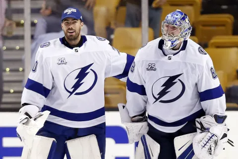 Tampa Bay má odrazu pretlak brankárov, niekto musí z hry von