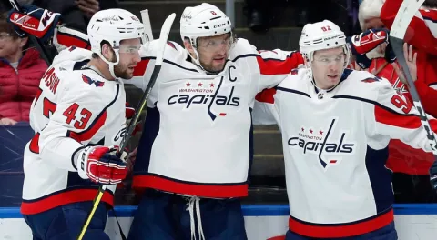 Kuznecova sa zastal kontroverzný spoluhráč. NHL zrejme ostane bez odozvy