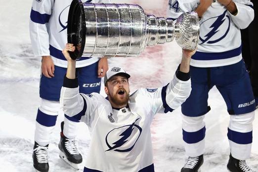 Aká je šanca, že Oilers na čele s McDavidom získajú Stanleyho pohár