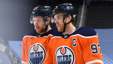 Connor McDavid a Leon Draisaitl