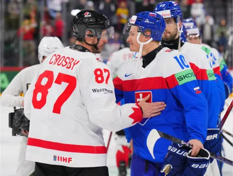Adam Sýkora a Sidney Crosby