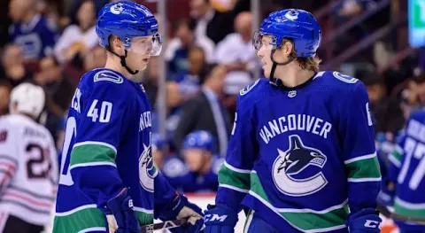 Elias Pettersson a Brock Boeser