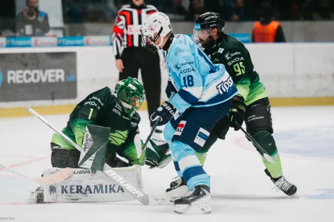 Adam Nemec v drese HK Nitra