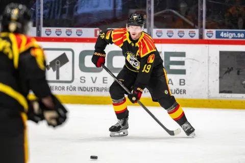 Nicklas Bäckstrom