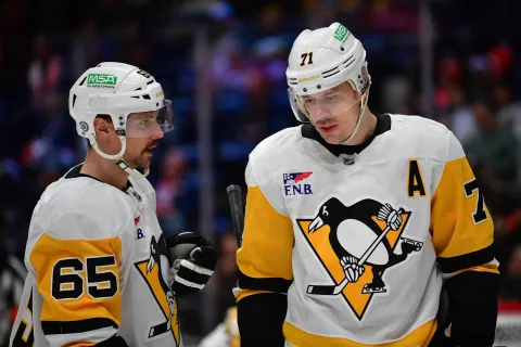 Erik Karlsson a Jevgenij Malkin