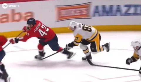 Sidney Crosby podrazil Fehérváryho