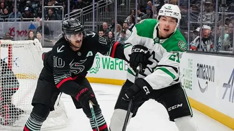 Matty Beniers a Jason Robertson